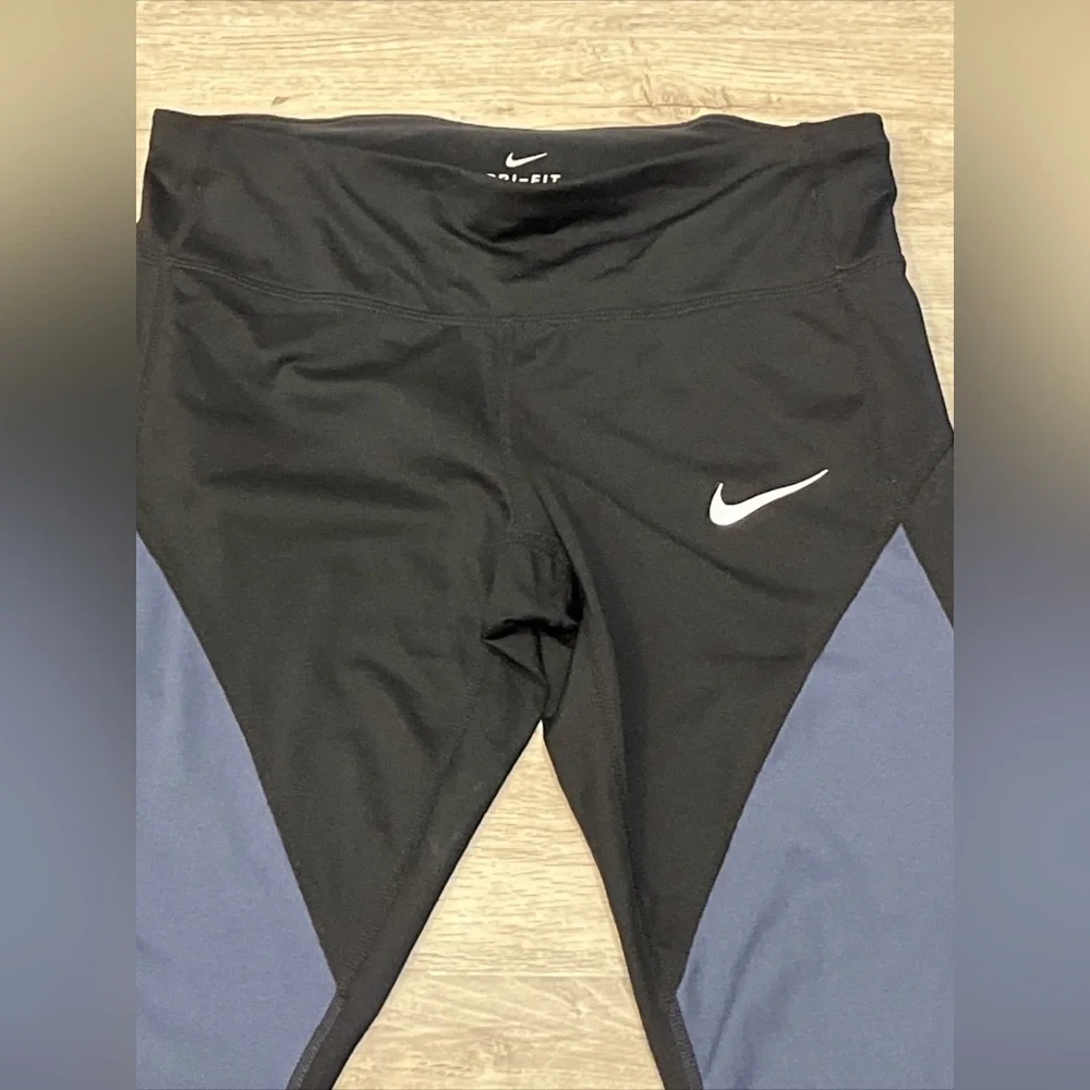 NIKE POWER WOMENS RUNNING‎ CAPRI LEGGINGS TIGHT FIT DRI-FIT SIZE S (855175 010)